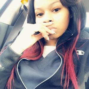 Meet your Posher, Vanessa